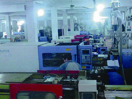 Injection molding line