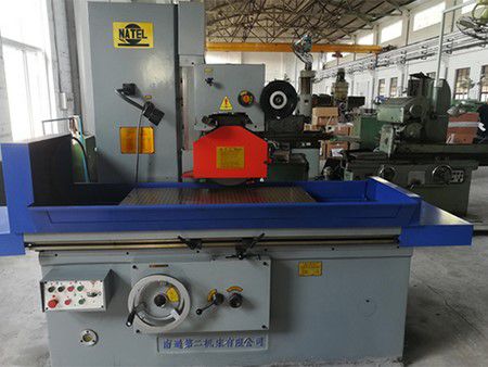 Horizontal spindle grinding machine